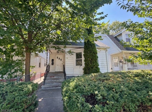 12 Maolis Ave, Bloomfield Twp., NJ 07003-2313