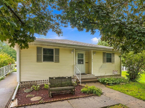 617 S Jefferson Street, Sigourney, IA 52591