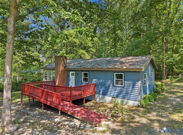 7 Lakeside Drive Extension, Columbia, VA 23038