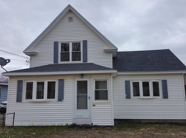 499 Aroostook Avenue, Millinocket, ME 04462