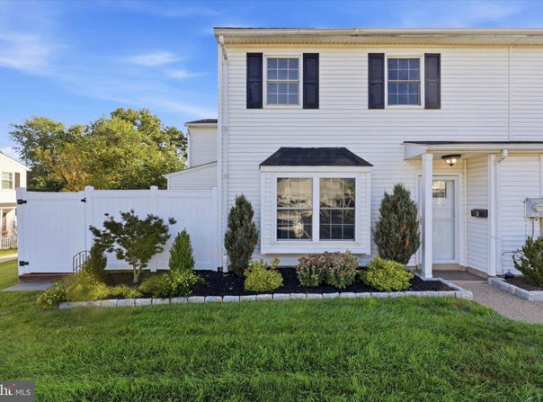 30 RELIANCE CT, TELFORD, PA 18969