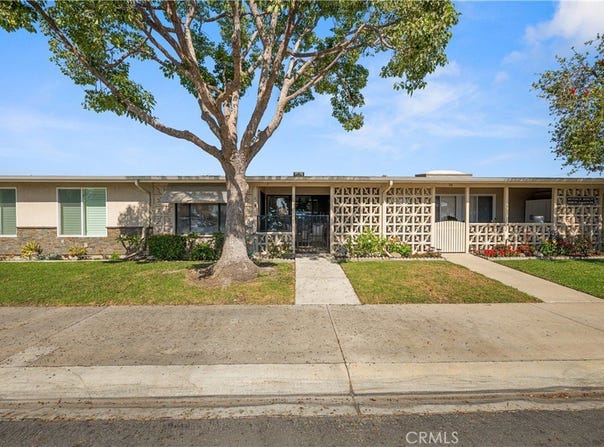 13550 St. Andrews, Seal Beach, CA 90740