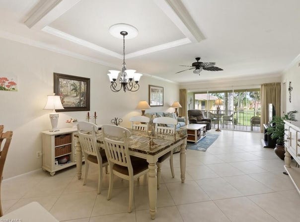 351 Charlemagne Blvd, NAPLES, FL 34112
