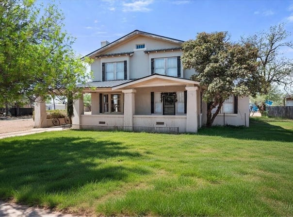 2001 N Main Street, Tahoka, TX 79373