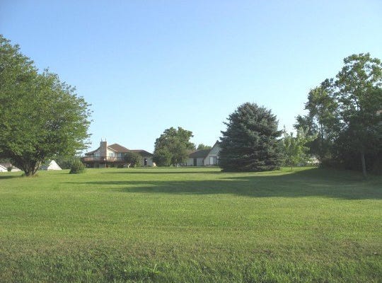 962 Breckenboro Road, Davis, IL 61019