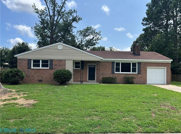 319 Pasture Ln, Hampton, VA 23669