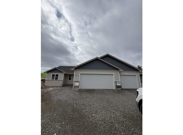 1007 CONSTELLATION Way, MARINETTE, WI 54143