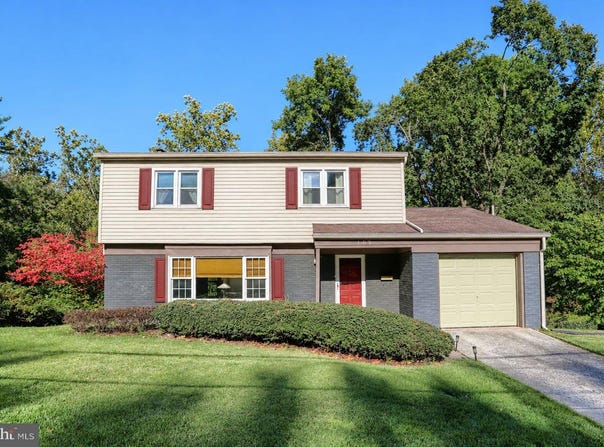 105 YELLOW BREECHES Drive, CAMP HILL, PA 17011