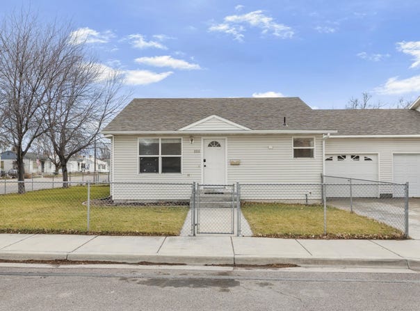 855 E Walnut, Pocatello, ID 83201