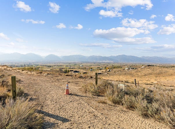Corvallis Hill Drive, Corvallis, MT 59828