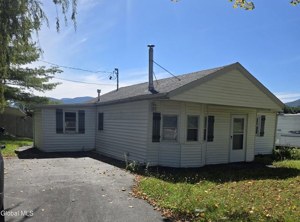 231 Stone Bridge Road, Cornwallville, NY 12418