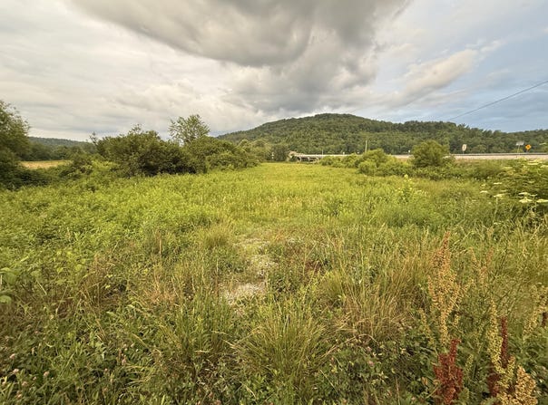 3988 Kentucky 592, Pine Knot, KY 42635