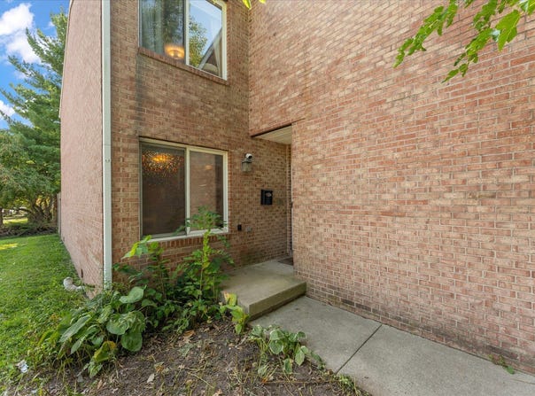 1319 E Harding Drive, Urbana, IL 61801