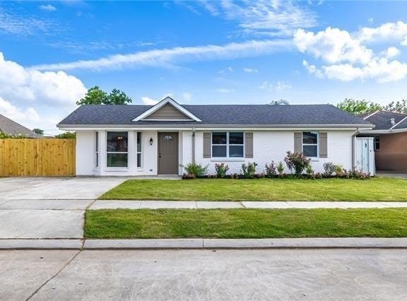 404 ALPACA Drive, Arabi, LA 70032