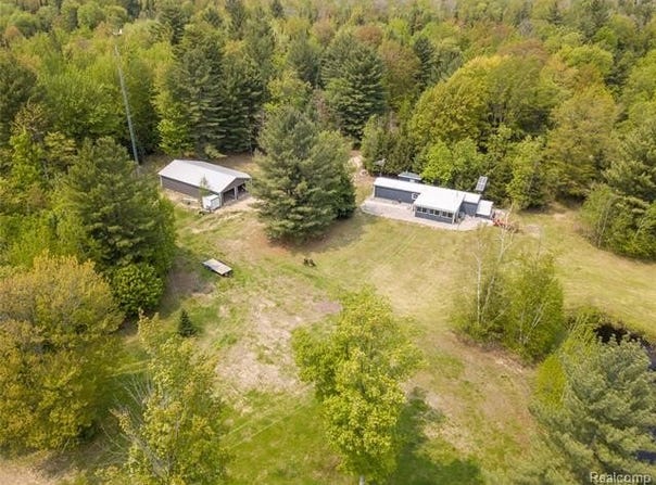 5960 N Trail SE, Orange Twp, MI 49646