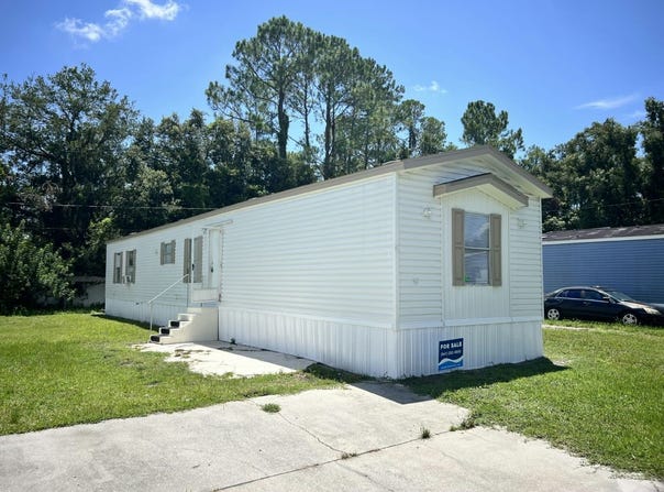 84 Tower Manor Cir E, Auburndale, FL 33823