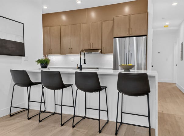 15 Clyde St, Somerville, MA 02145