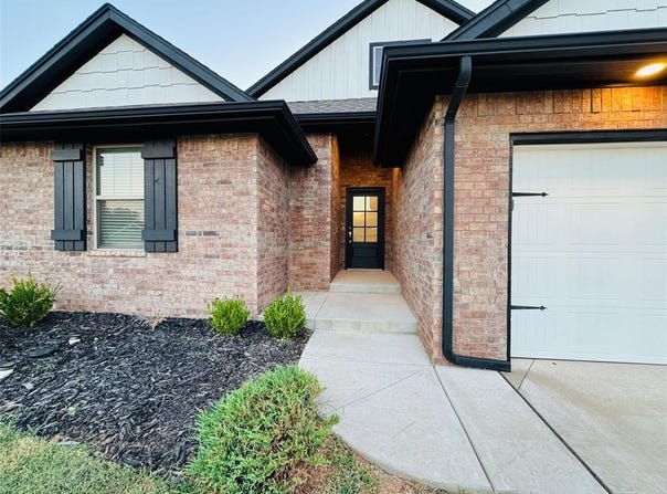 5401 Riverrun Court, Arcadia, OK 73007