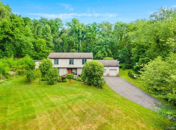 12 Denim Drive, Wappingers Falls, NY 12590