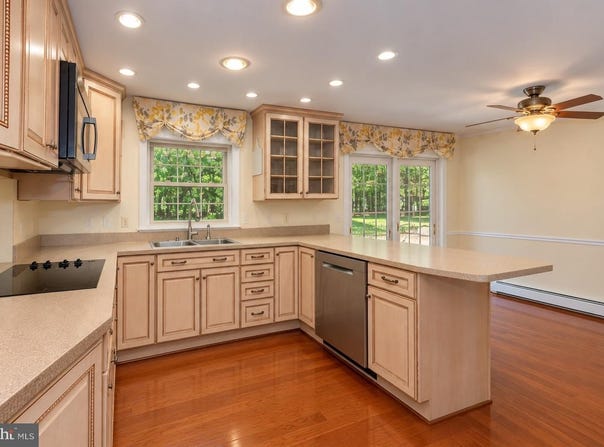 9150 CEDAR ST, LA PLATA, MD 20646