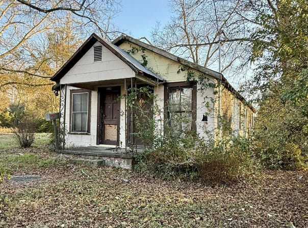 834 Peasley, Orangeburg, SC 29115