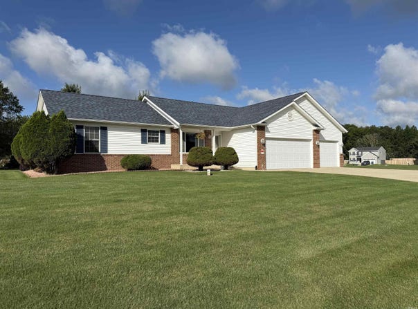 11870 Redbud Drive, Plymouth, IN 46563