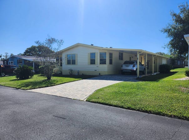 1573 Garrison Dr, Lakeland, FL 33810