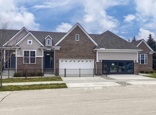 9933 Crossview Trail, Howell, MI 48855