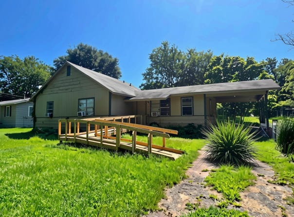 112 Boon, Linden, TX 75563