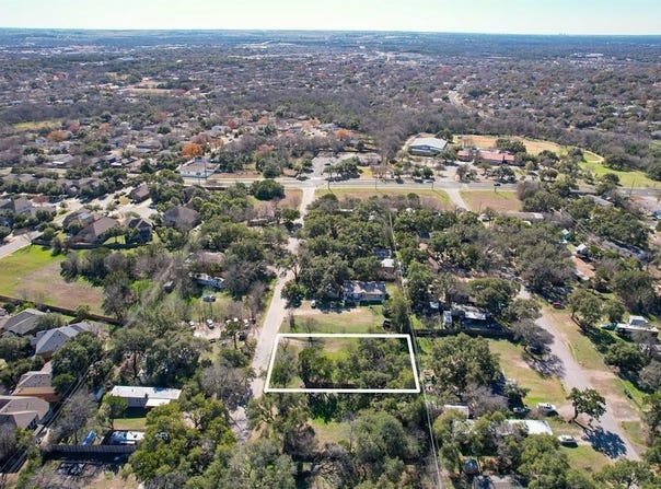 7904 Persimmon Trl, Austin, TX 78745