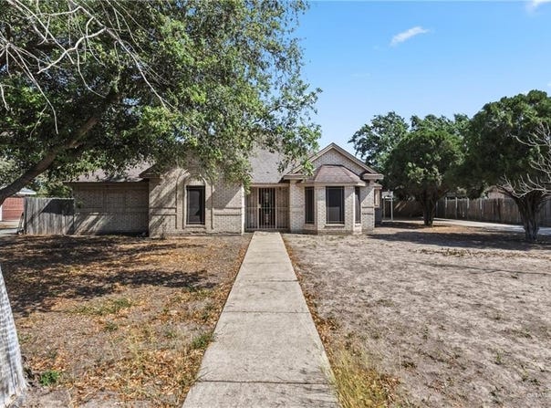 1000 Paradise Circle, Palmview, TX 78572