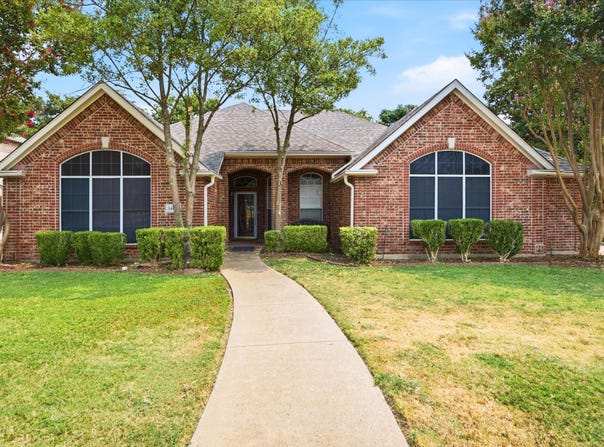 3406 Harbor Pointe Drive, Rowlett, TX 75088