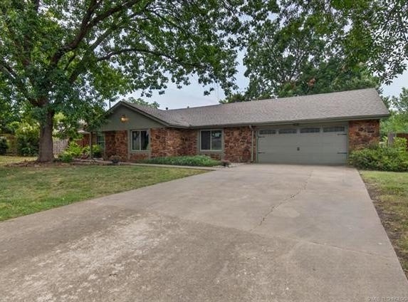 2417 Georgetown Drive, Bartlesville, OK 74006
