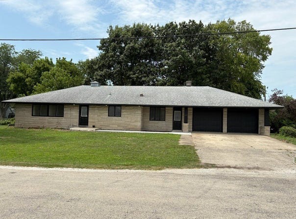 305 N Second Street, St. Joseph, IL 61873