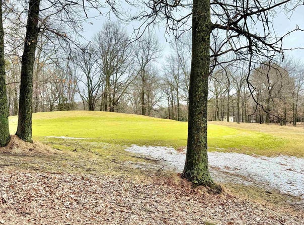 S Lake Bluff 0.5 Drive, Gladstone, MI 49837