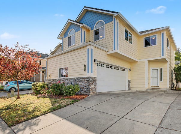 292 Meadow Drive, Ashland, OR 97520