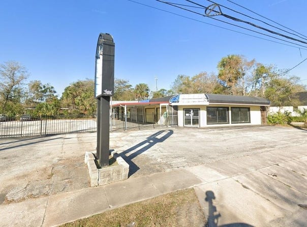 82 N Yonge Street, Ormond Beach, FL 32174
