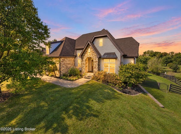 88 Fox Lair Blvd, Fisherville, KY 40023
