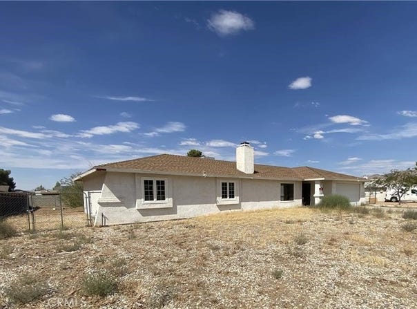22764 Powhatan Road, Apple Valley, CA 92308