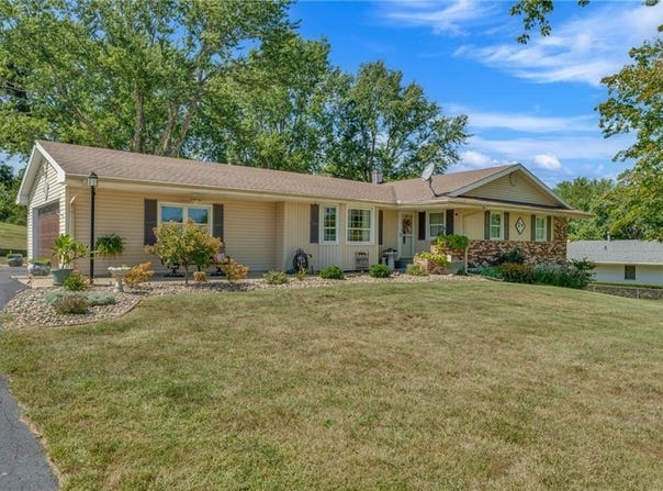 9664 K7 Highway, Atchison, KS 66002