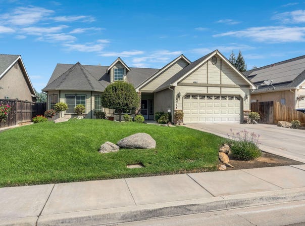 5018 W Modoc, Visalia, CA 93291