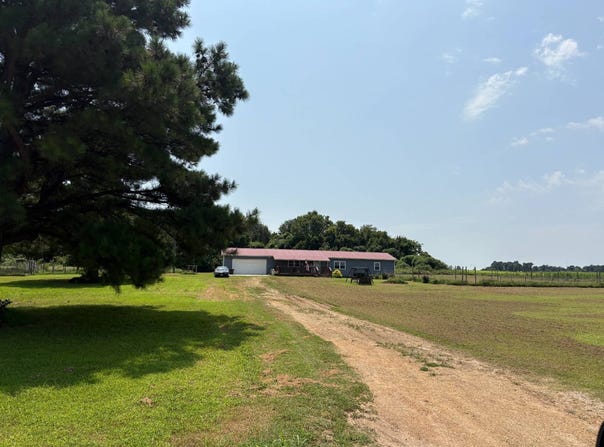 216 Pearl St., Biggers, AR 72413