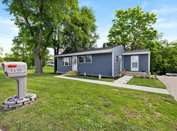 1610 Troy Road, Springfield, OH 45504