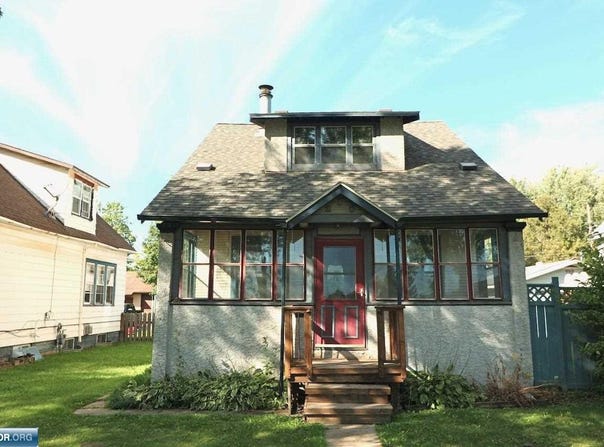 215 11th St S, Virginia, MN 55792