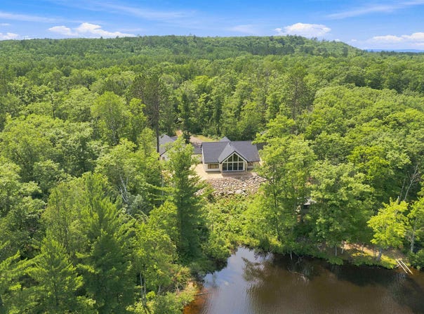 20410 Siskiwit Shores, Cornucopia, WI 54827