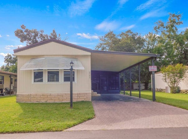 5751 Windtree Drive, Zephyrhills, FL 33541