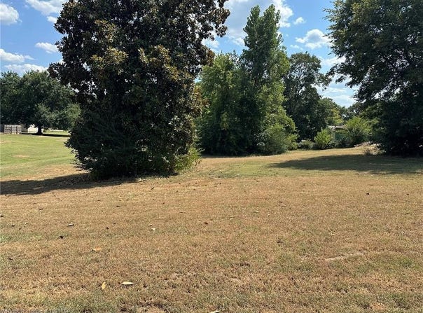 221 3rd ST lot: 9, Mulberry, AR 72947