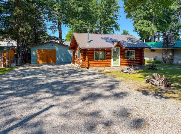 305 Devonshire Drive, Prudenville, MI 48651