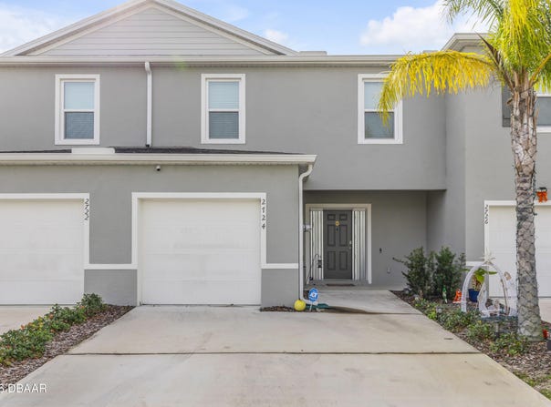 2724 Silver Canoe Drive, Edgewater, FL 32141