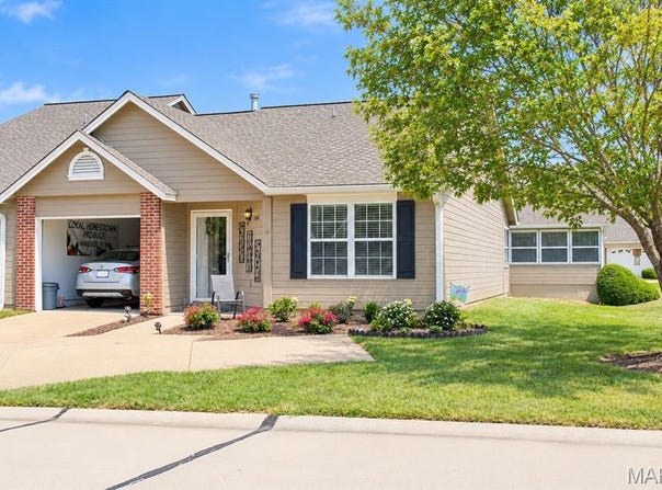 1268 Shirley Ridge Drive, St Charles, MO 63304